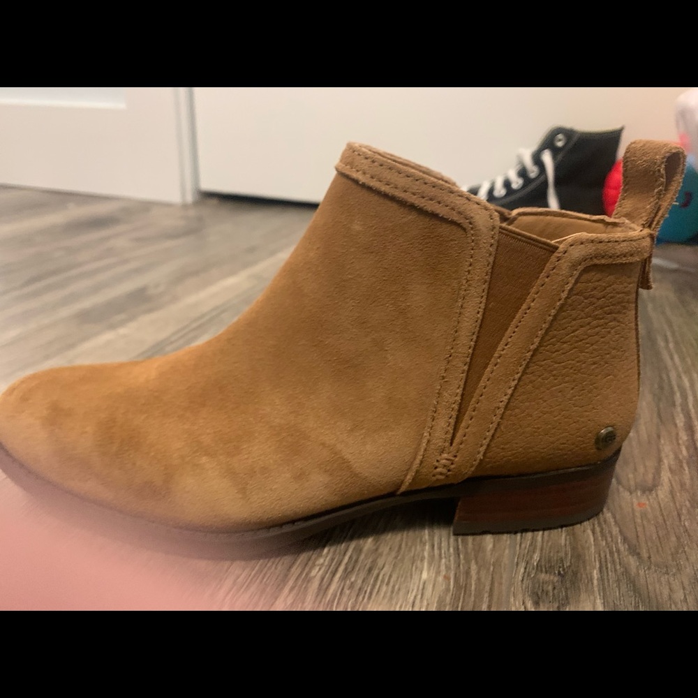 McClaire ankle boots UGG